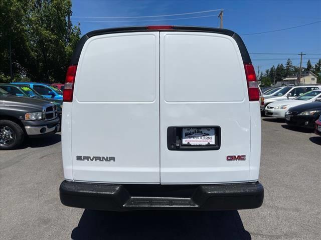 $14998 : 2017 GMC Savana 2500 image 8