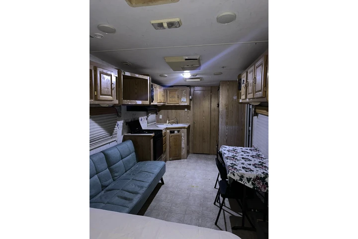 $1100 : Traila de renta image 3