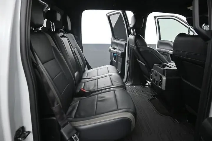 $35991 : Ford F-150 2017 4x4 Raptor 4 image 3