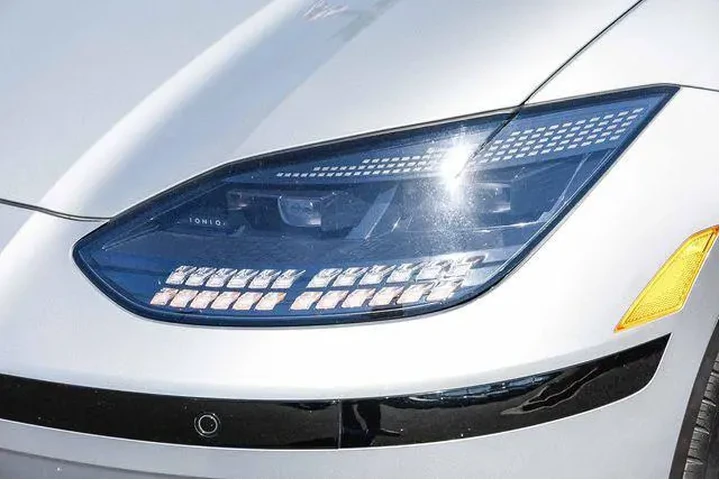 $31111 : Hyundai IONIQ 6 2025 AWD SEL image 8