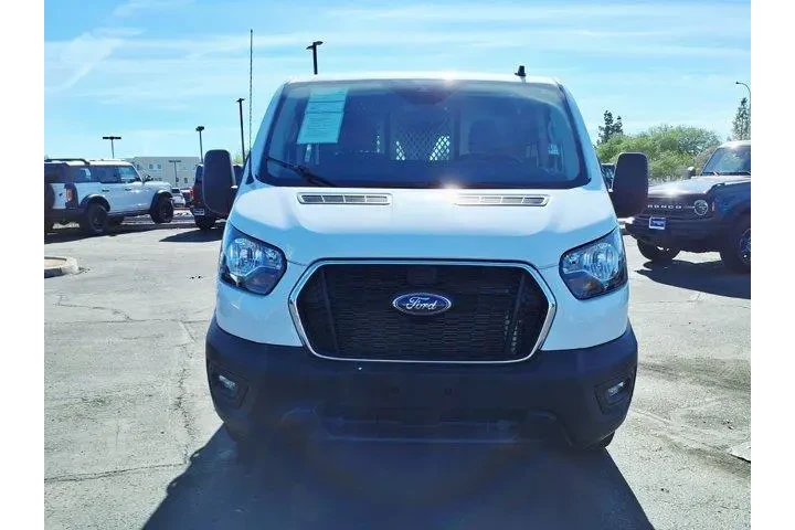 $34423 : Ford Transit 2024 250 3dr SW image 2