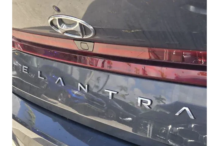 $17224 : Hyundai ELANTRA 2023 SEL 4dr image 9