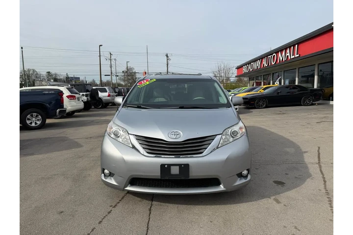 $10980 : 2014 Sienna XLE image 7
