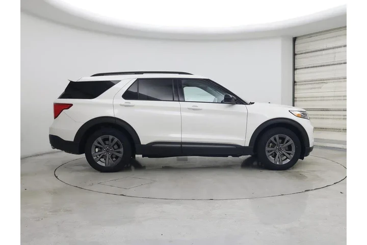 $29998 : Ford Explorer 2022 AWD XLT 4 image 7