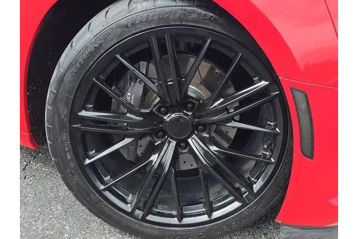$28429 : Chevrolet Camaro 2016 SS 2dr image 9