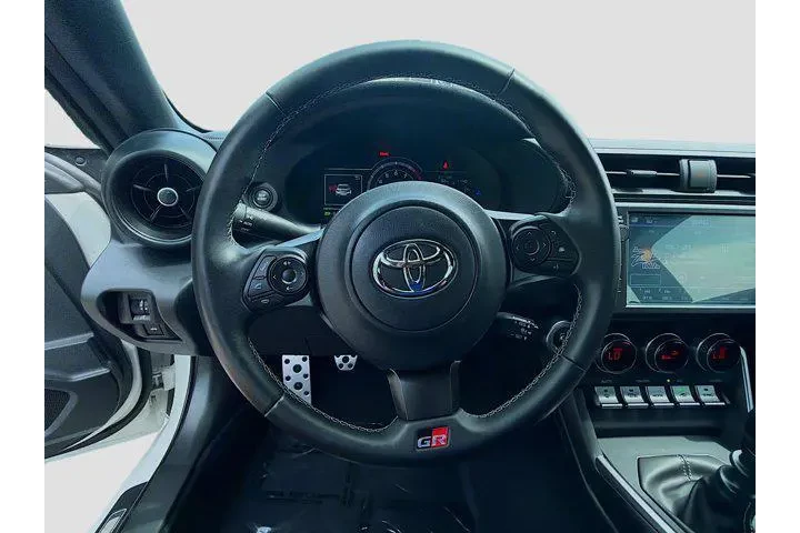 $31495 : Toyota GR86 2025 Premium 2dr image 8