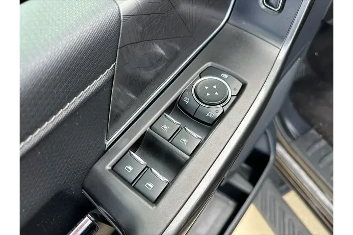 $29995 : Ford F-150 2021 4x4 XLT 4dr image 10