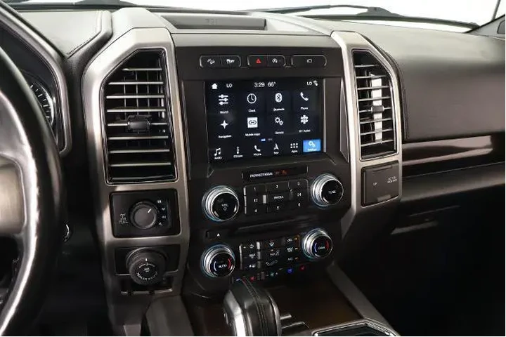 $25044 : Ford F-150 2017 4x4 King Ran image 5