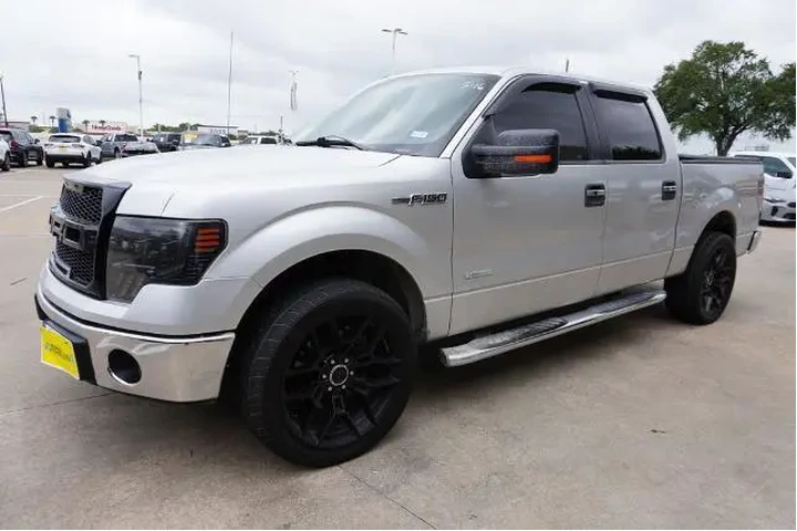 $12225 : Ford F-150 2012 4x2 FX2 4dr image 3