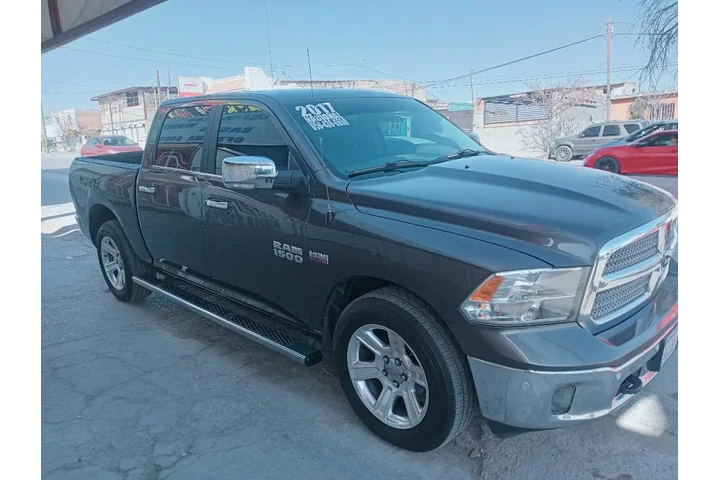 $305000 : RAM 1500 5.7 image 3