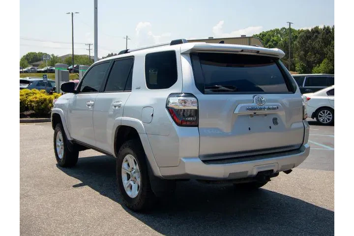 $33816 : Toyota 4Runner 2019 4x4 SR5 image 10