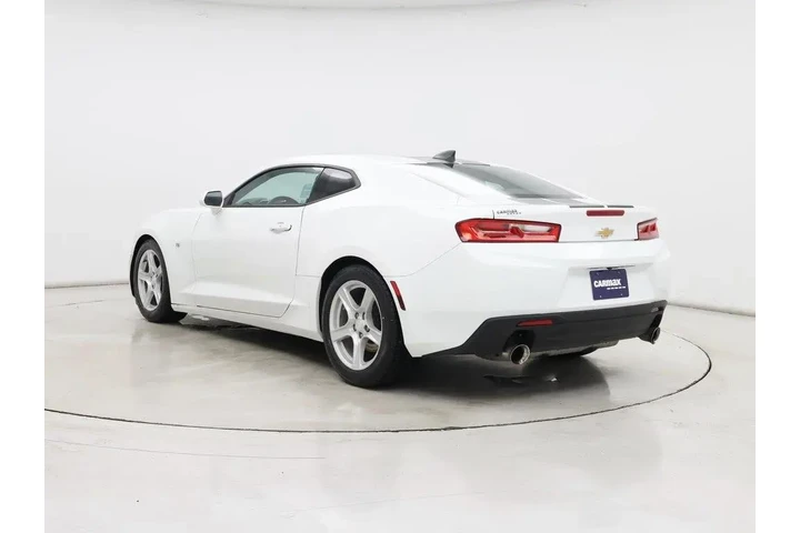 $21998 : Chevrolet Camaro 2017 LT 2dr image 2