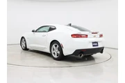 $21998 : Chevrolet Camaro 2017 LT 2dr thumbnail