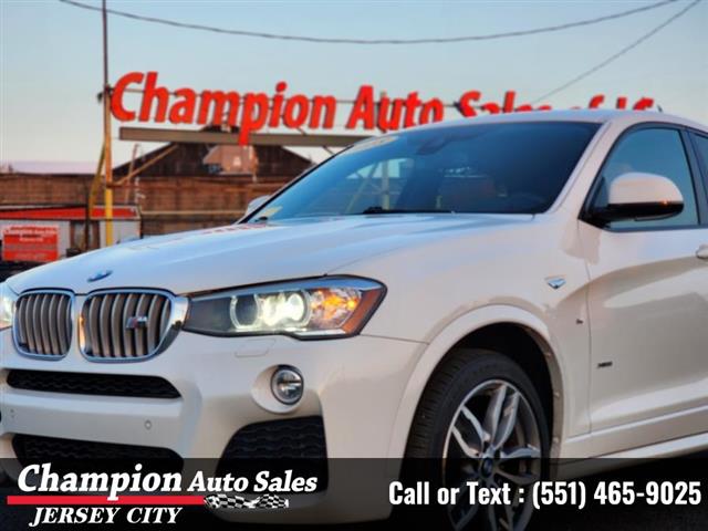 Used 2018 X4 xDrive28i Sports image 2