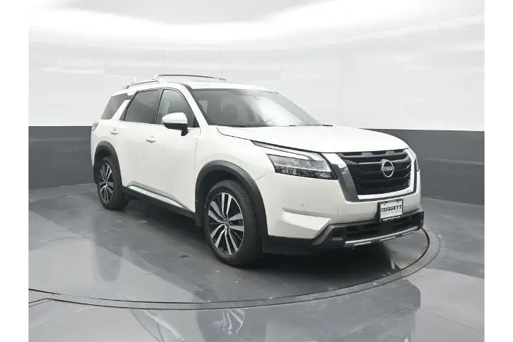 $38764 : Nissan Pathfinder 2024 Plati image 8