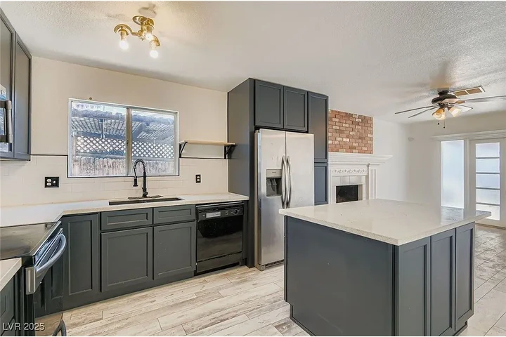 $1500 : Esta casa de una sola planta image 4