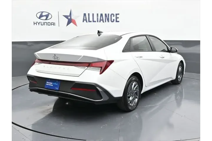 $22998 : Hyundai ELANTRA 2024 SEL 4dr image 7