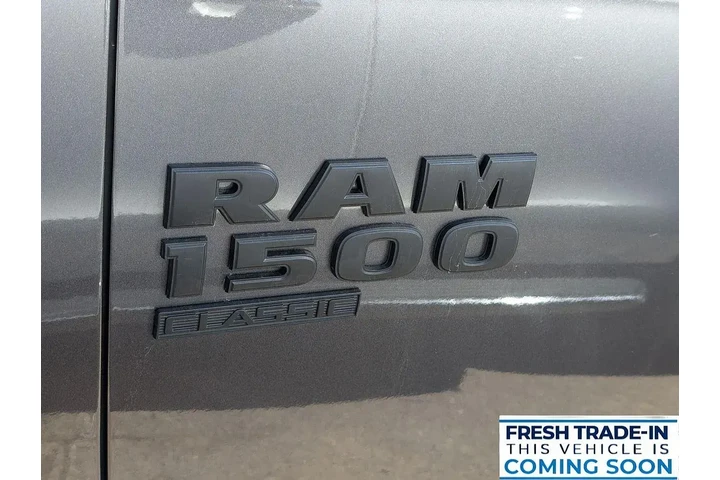 $32989 : Ram 1500 Classic 2023 4x4 SL image 2