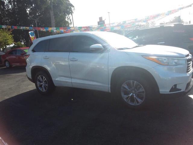 $16999 : 2014 Highlander LE image 5