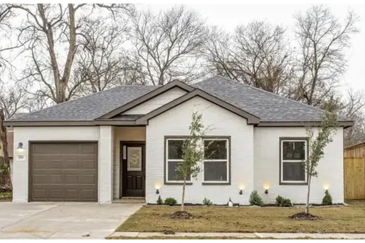 $1250 : HOUSE AVAILABLE IN DALLAS TX image 7