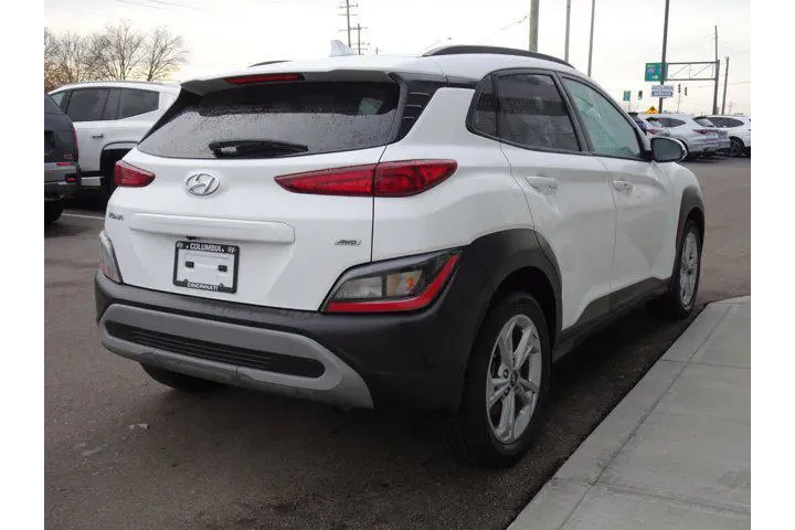 $20564 : Hyundai KONA 2022 AWD SEL 4d image 5
