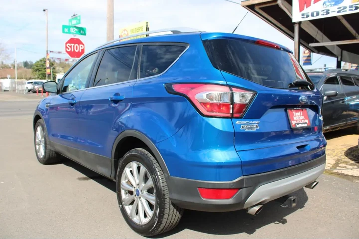 $15995 : 2017 Escape Titanium 4WD image 4