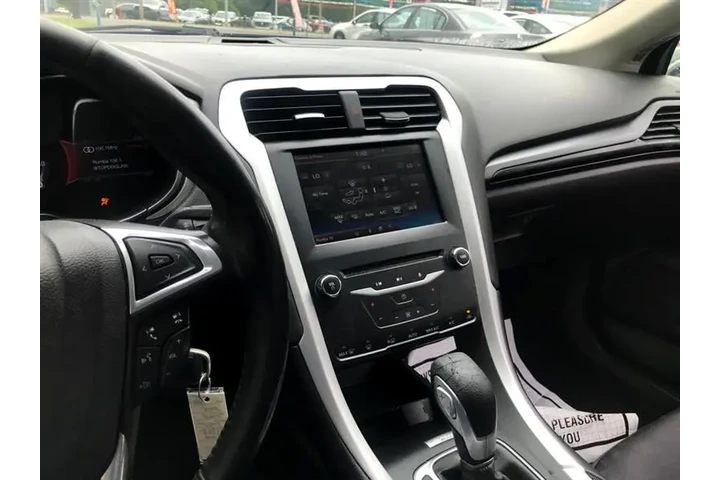 $6878 : 2014 Fusion image 9