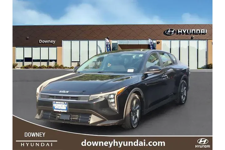 $21655 : Kia K4 2025 LXS 4dr Sedan image 1