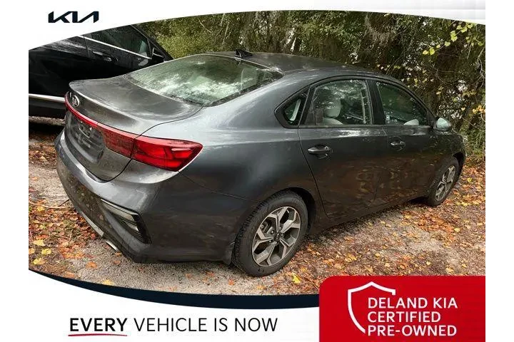 $13400 : Kia Forte 2021 LXS 4dr Sedan image 10