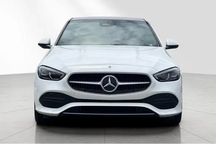 $38317 : Mercedes-Benz C-Class 2025 C image 9