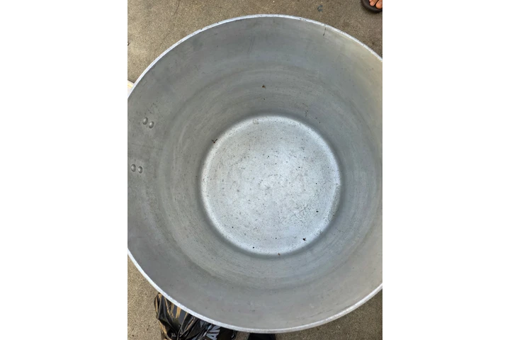 $180 : Olla grande para caldos image 2