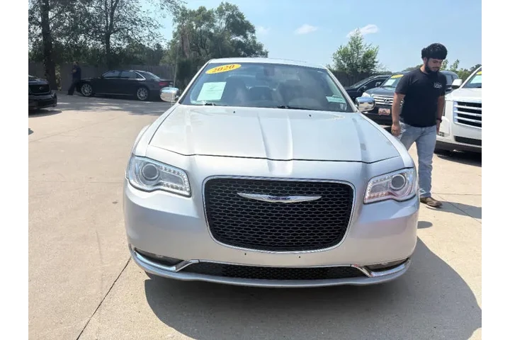 $13950 : 2020 300 Limited image 3