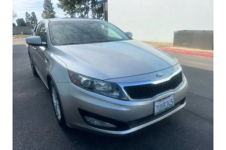 $5800 : 2013 Optima LX image 8
