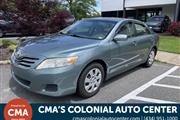 PRE-OWNED 2010 TOYOTA CAMRY LE en Madison WV