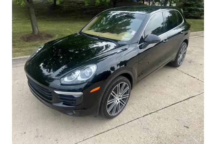 $15997 : 2016 Cayenne image 10