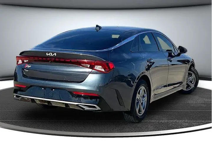 $17500 : Kia K5 2022 LXS 4dr Sedan image 6