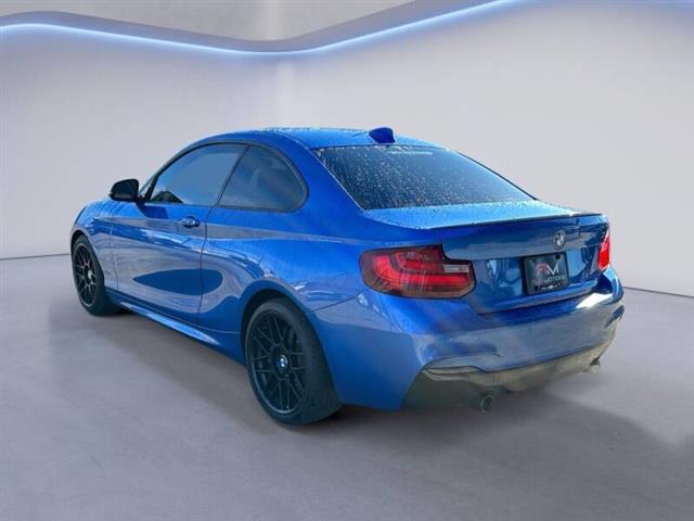 $27985 : 2016 BMW 2 Series M235i image 4