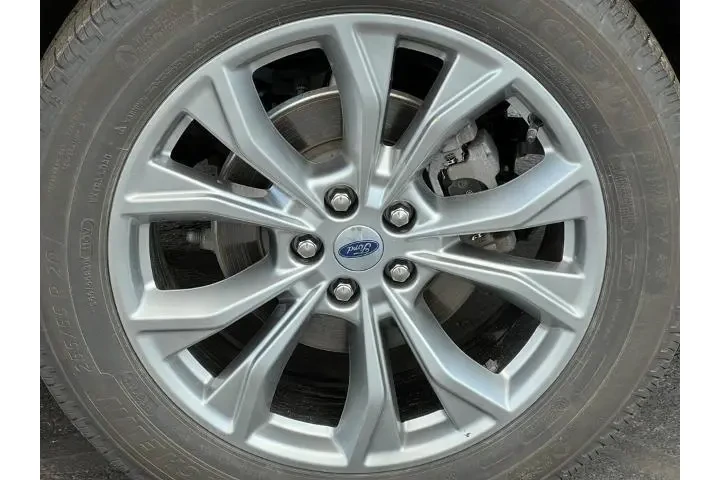 $32893 : Ford Explorer 2023 AWD XLT 4 image 10