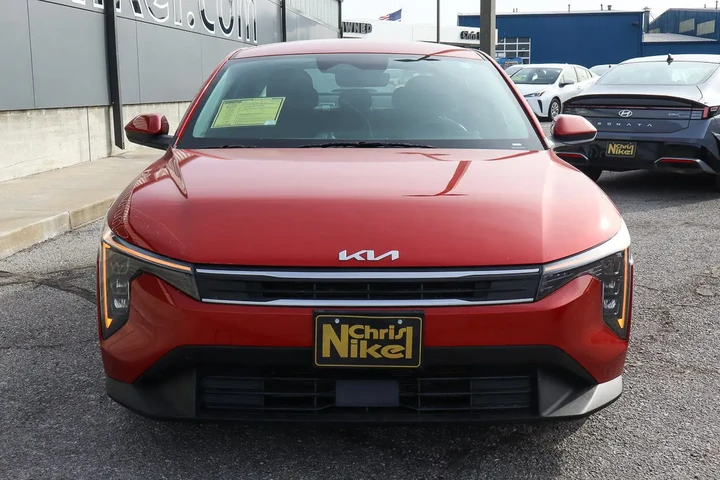 $19988 : 2025 K4 LXS FWD image 2