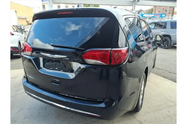 $20799 : Chrysler Pacifica 2020 Touri image 7