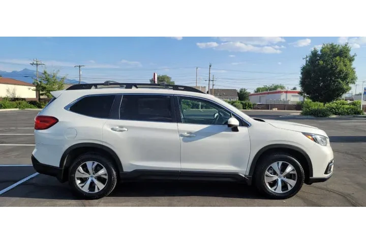 $19300 : 2020 Ascent Premium 7-Passeng image 10