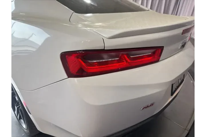 $12970 : Chevrolet Camaro 2017 LT 2dr image 10