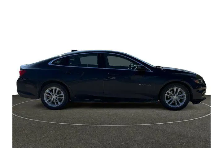 $12854 : Chevrolet Malibu 2017 LT 4dr image 6