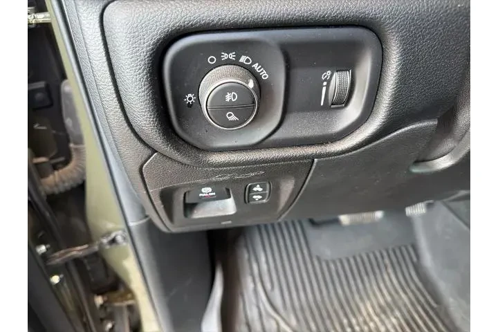 $27019 : Ram 1500 2021 4x4 Big Horn 4 image 10