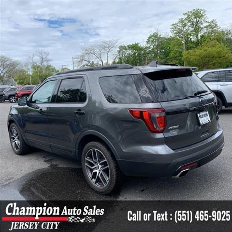 Used 2017 Explorer Sport 4WD image 6