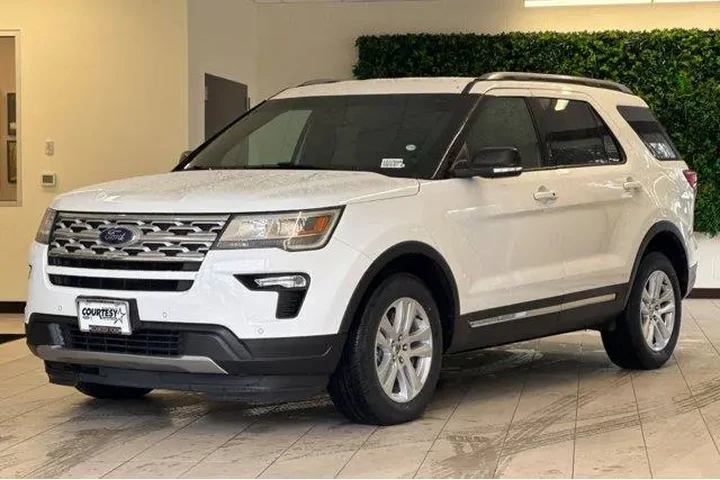 $19997 : Ford Explorer 2019 AWD XLT 4 image 8