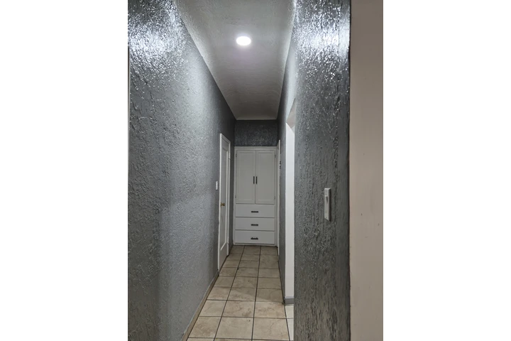$2300 : Rento departmento 2brm. image 7