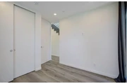 $2100 : 2 bed Apartment for rent in LA thumbnail