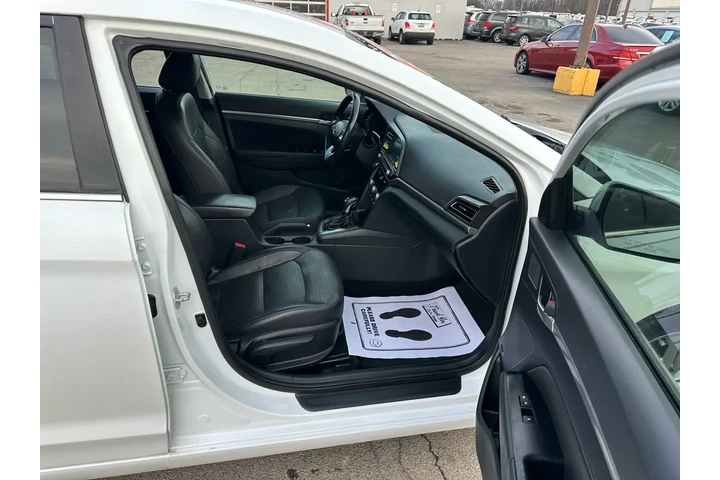 $12980 : 2020 Elantra Limited IVT image 8