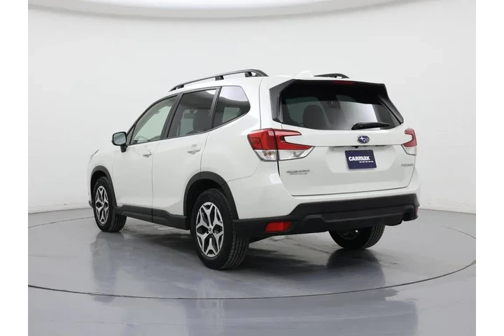 $28998 : Subaru Forester 2023 AWD Pre image 2
